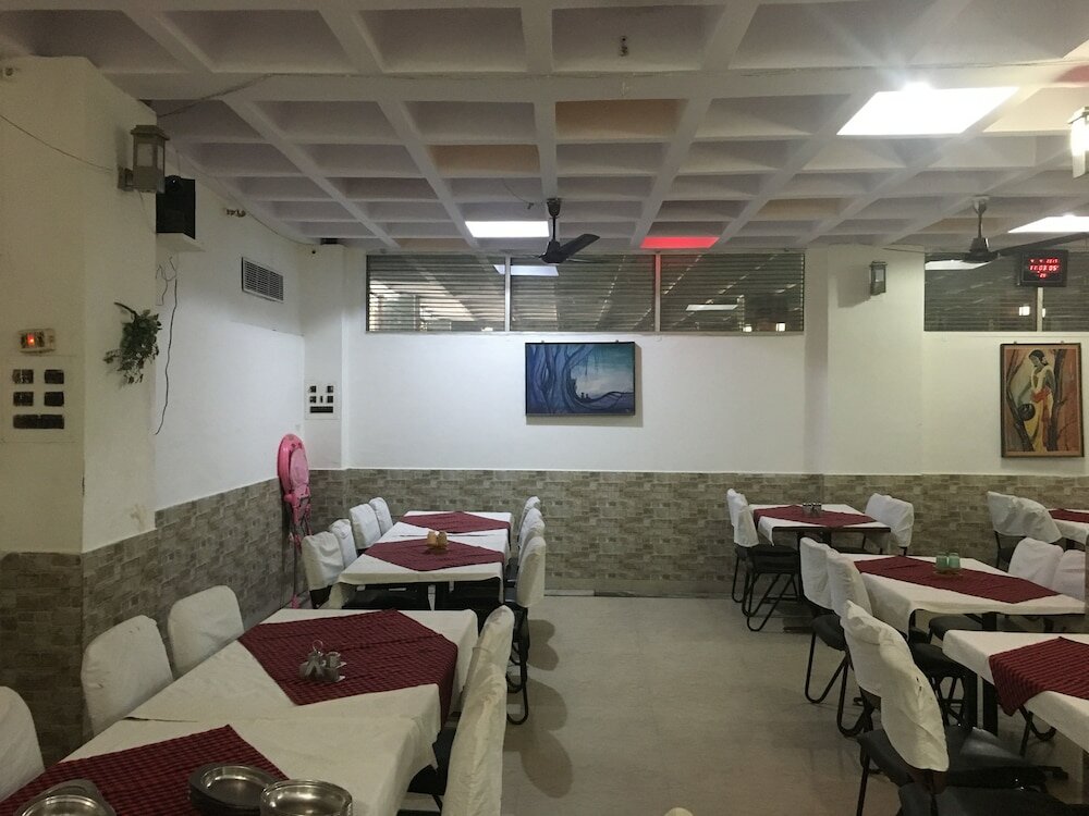 Фото Hotel White House