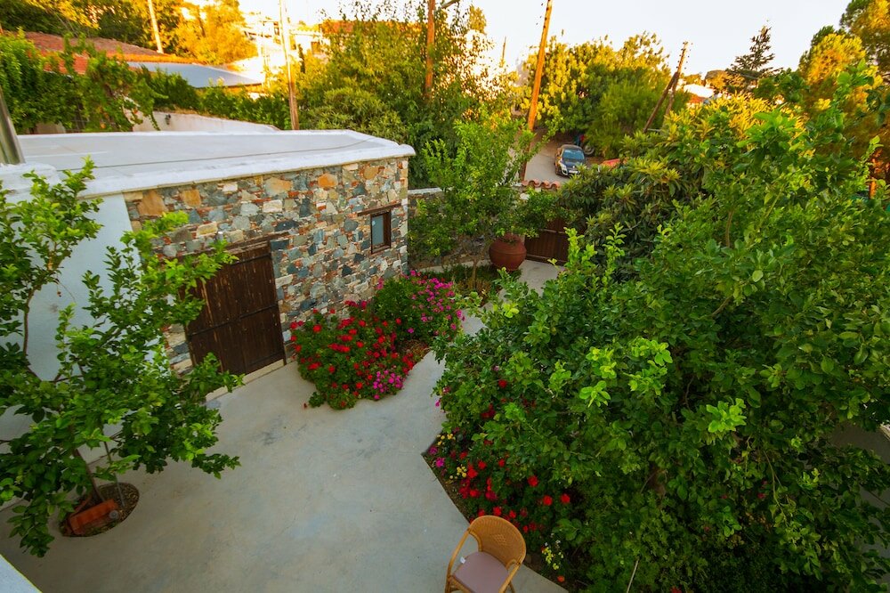 Фото Estia Gaia Cottage