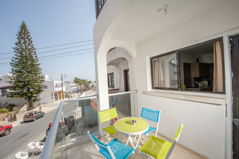 Фото Ha. De. Co. Holiday Apts