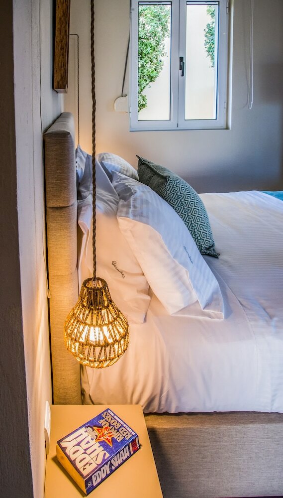 Фото Gianthea Studios and Apt