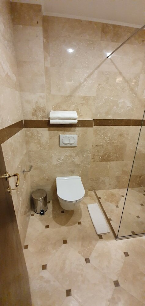 Фото Hotel Plaza Lucice