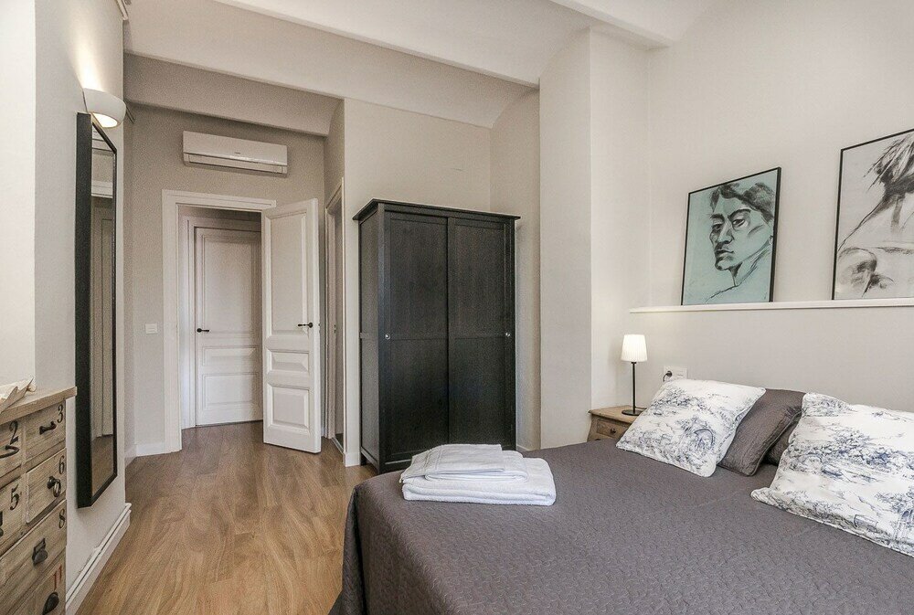 Фото Bcn Pau Claris Rocamora Apartments