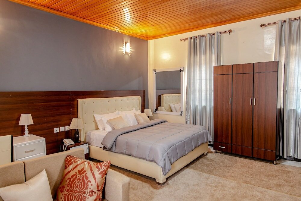 Фото Ezra boutique villa