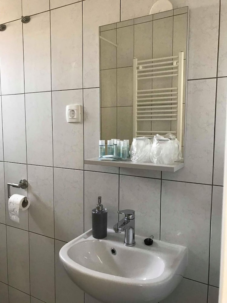 Фото Filipovic rent a car & apartments