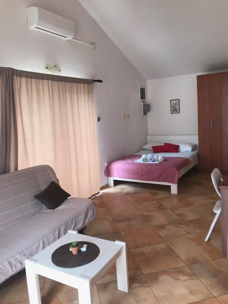 Фото Apartments Ivanišević