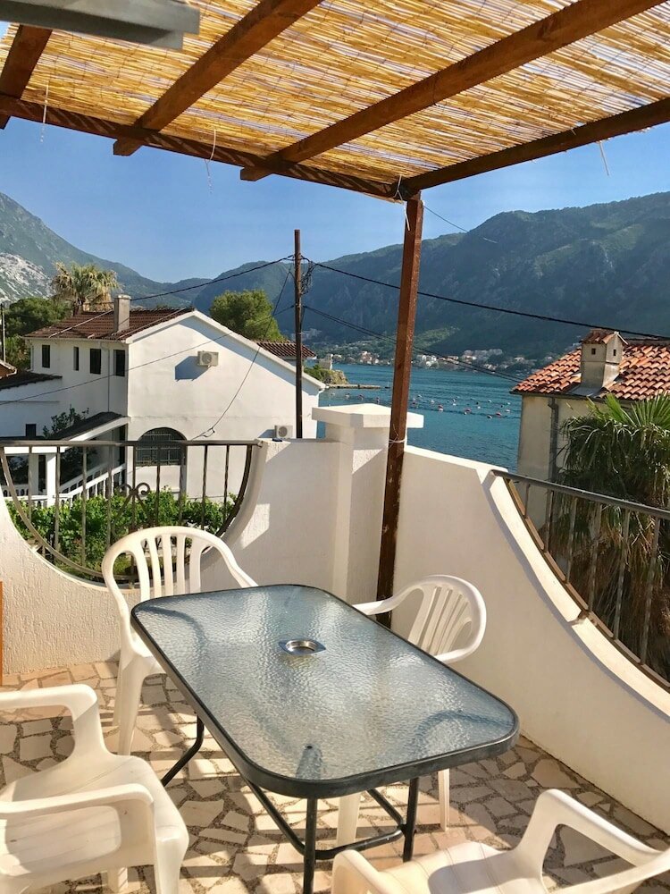 Фото Apartments Ivanišević