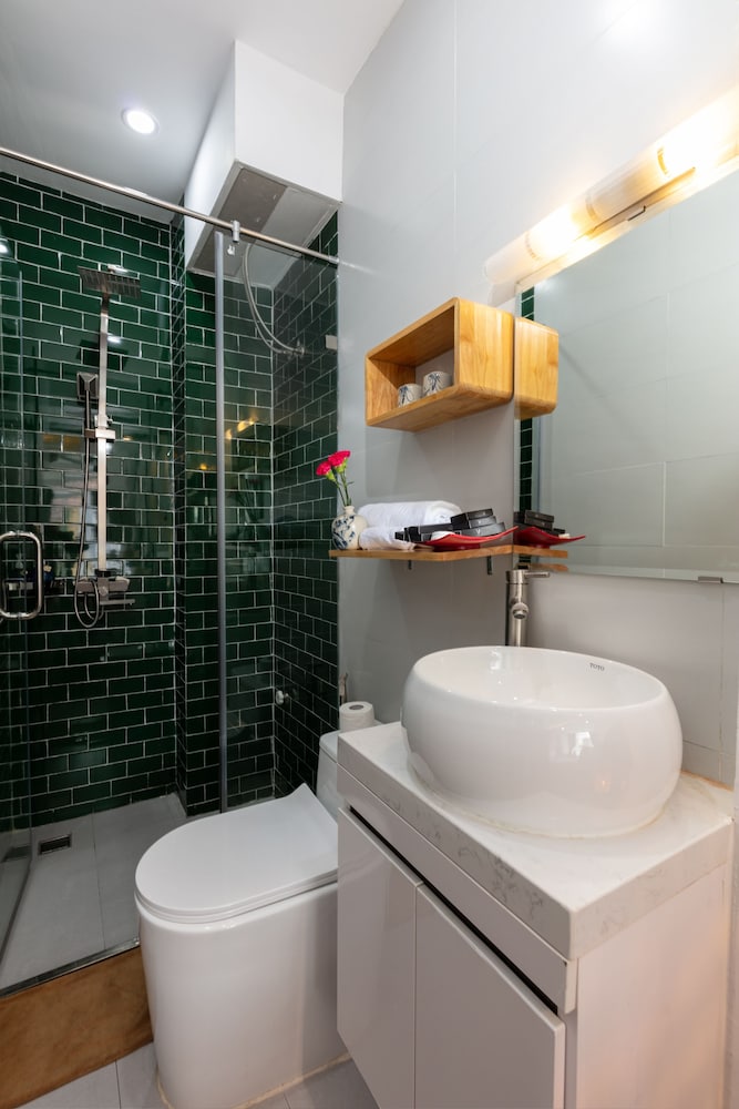 Фото Hanoi Lullaby Hotel & Travel