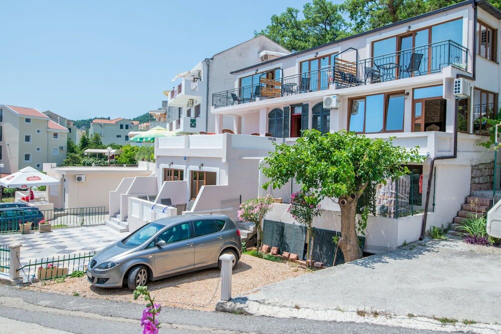 Фото Jovan Apartments