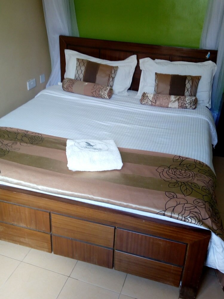 Фото Shalom Hotel