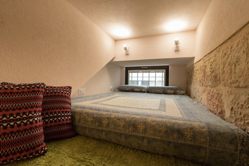 Фото Best Location Jerusalem Stone Apartment