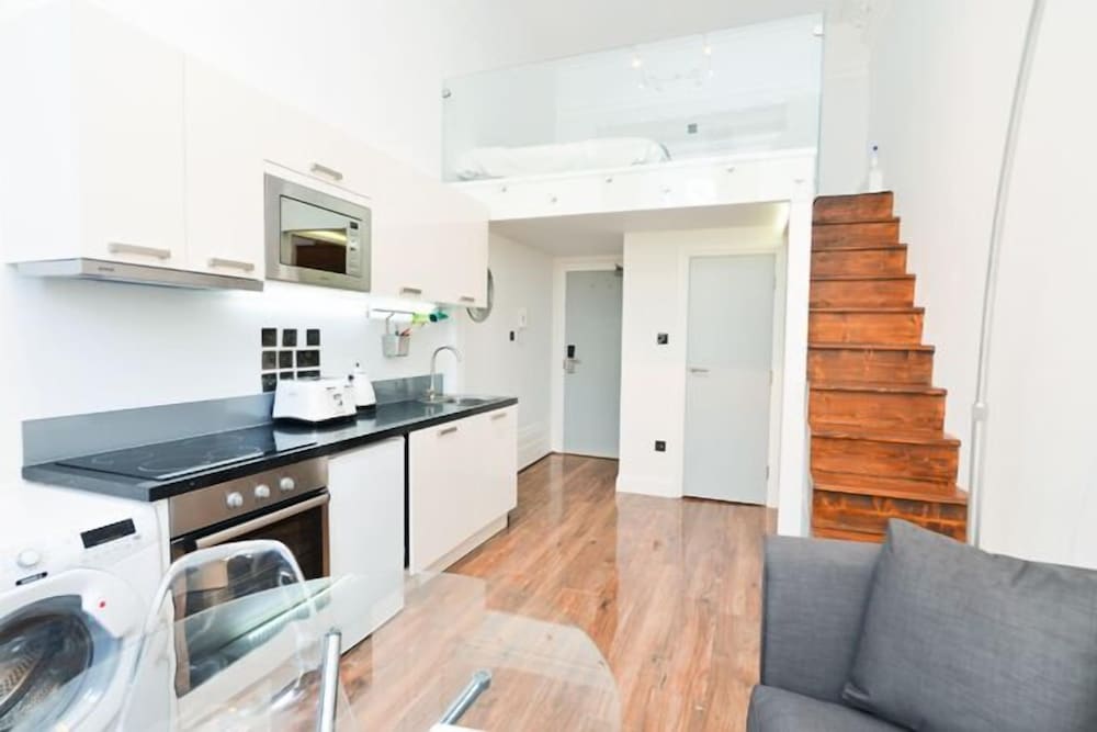 Фото The Dome Hyde Park