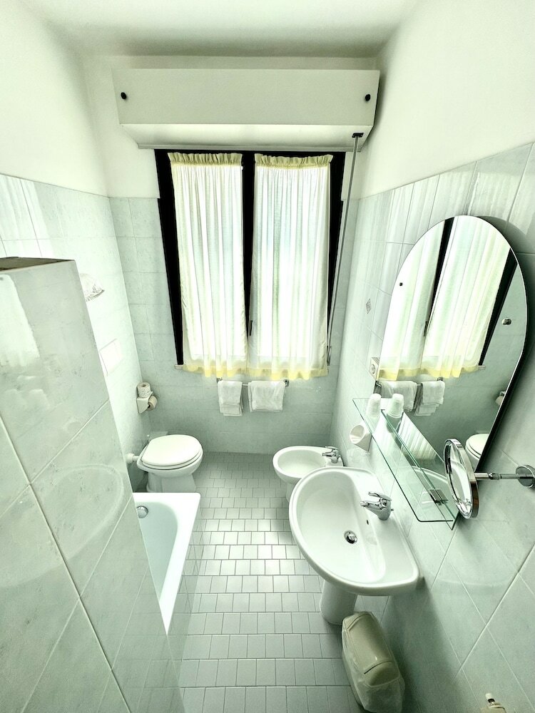 Фото Hotel Metropole