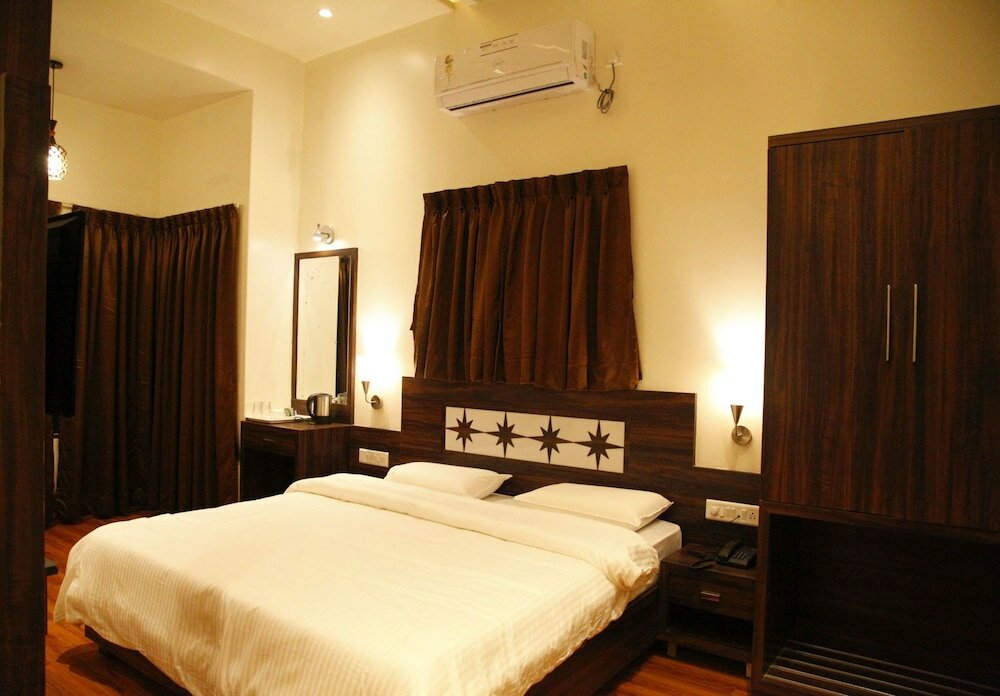 Фото Popular Hotel