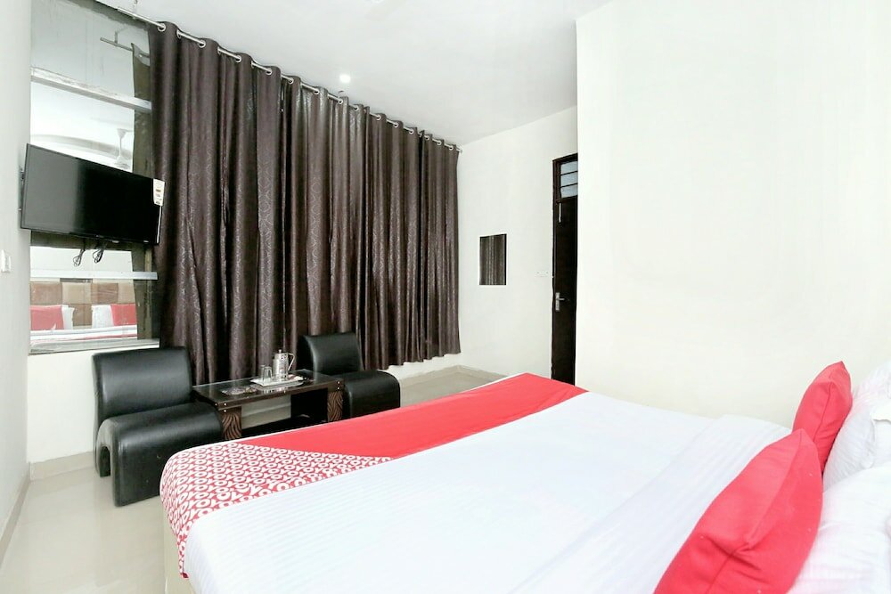 Фото Oyo 11369 Hotel Noor