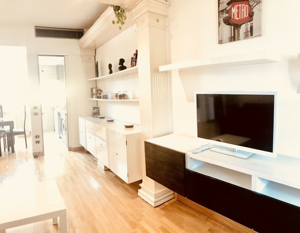 Фото Giulio Cesare Luxury Apartment