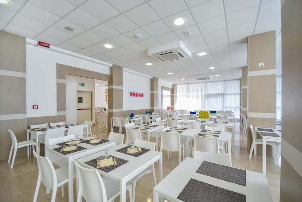 Фото Hotel Lotus