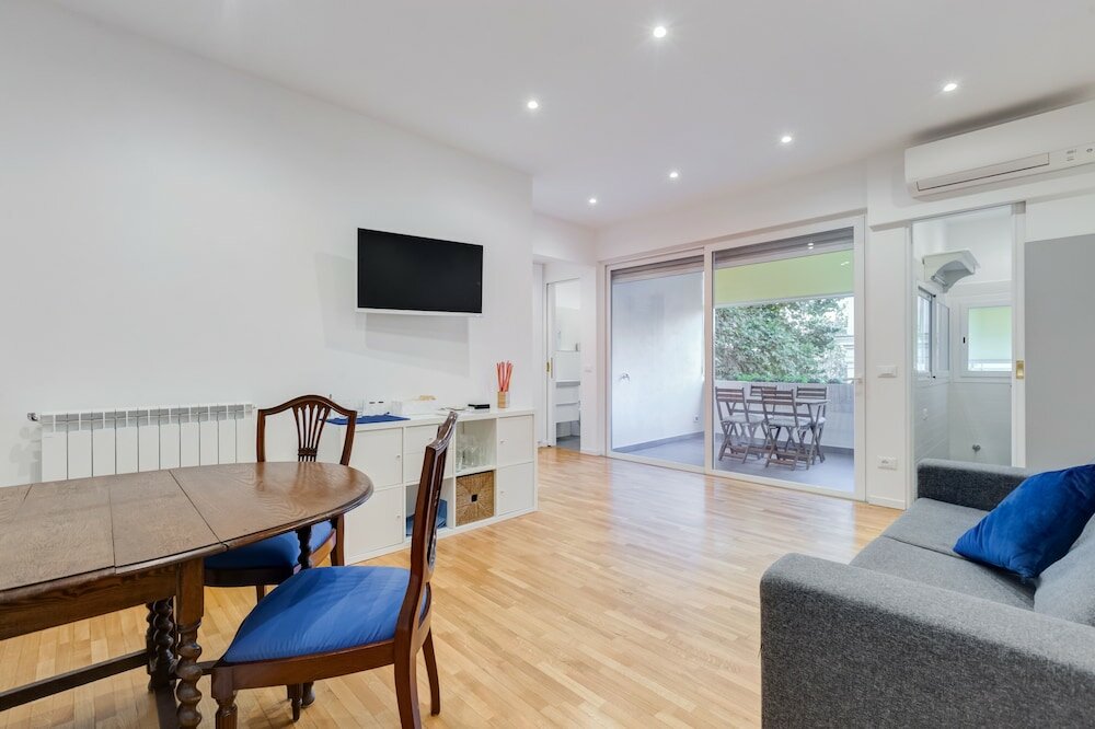 Фото Giulio Cesare Luxury Apartment