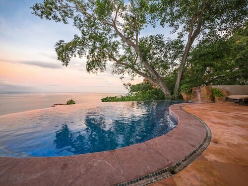 Гостиница Villa Divina Luxury Boutique в Пуэрто-Вальярта