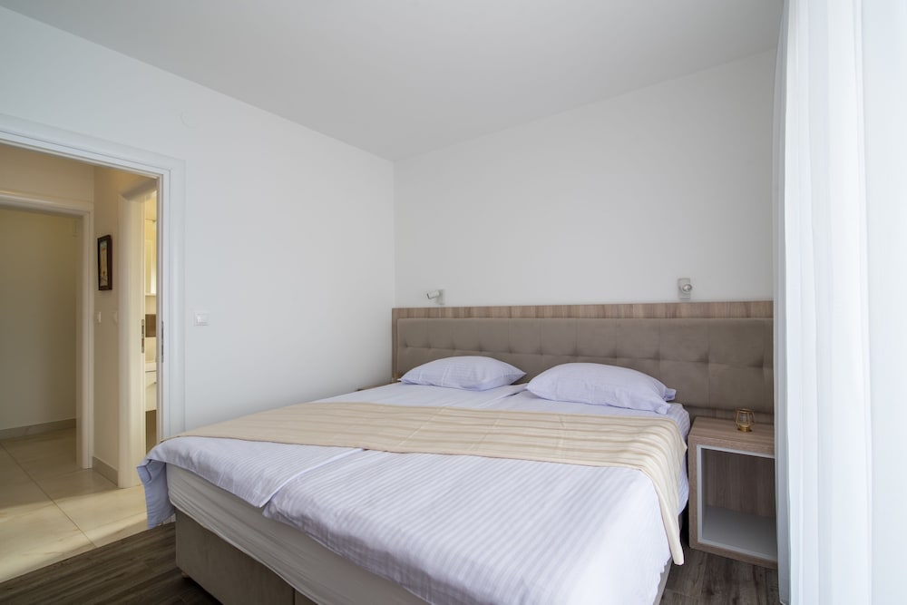 Фото Apartments & Rooms Lavanda