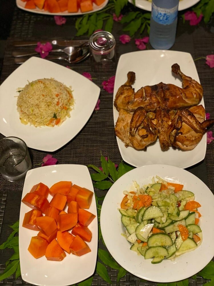 Фото Thoddoo Beach Holiday Inn