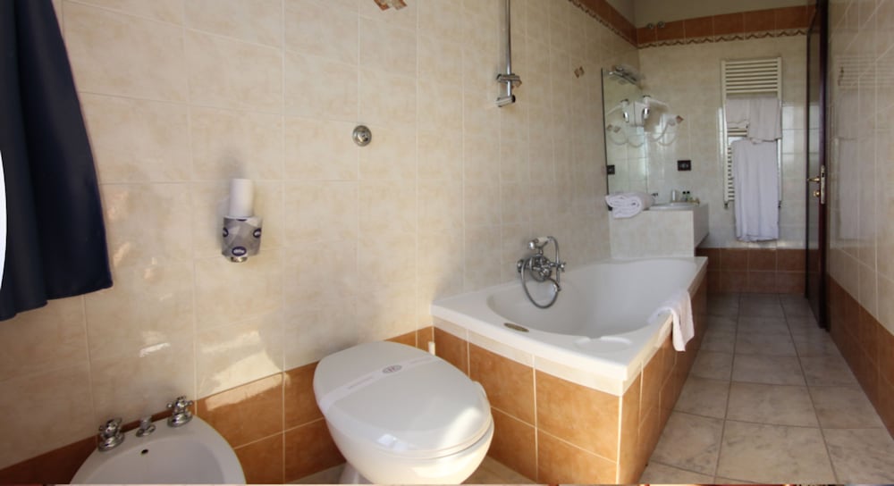 Фото Hotel Forum