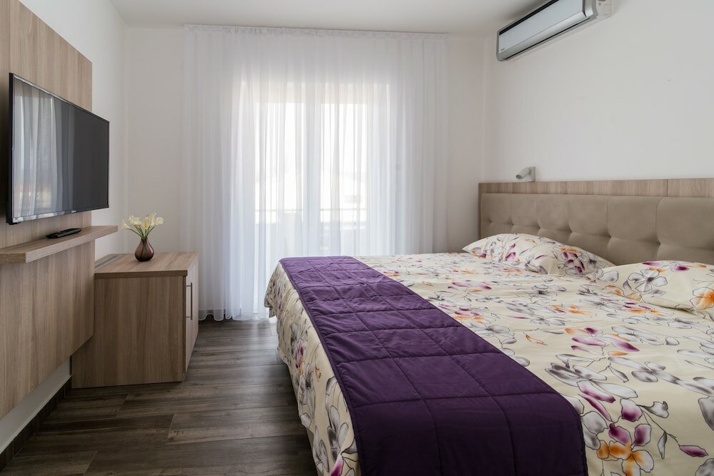 Фото Apartments & Rooms Lavanda