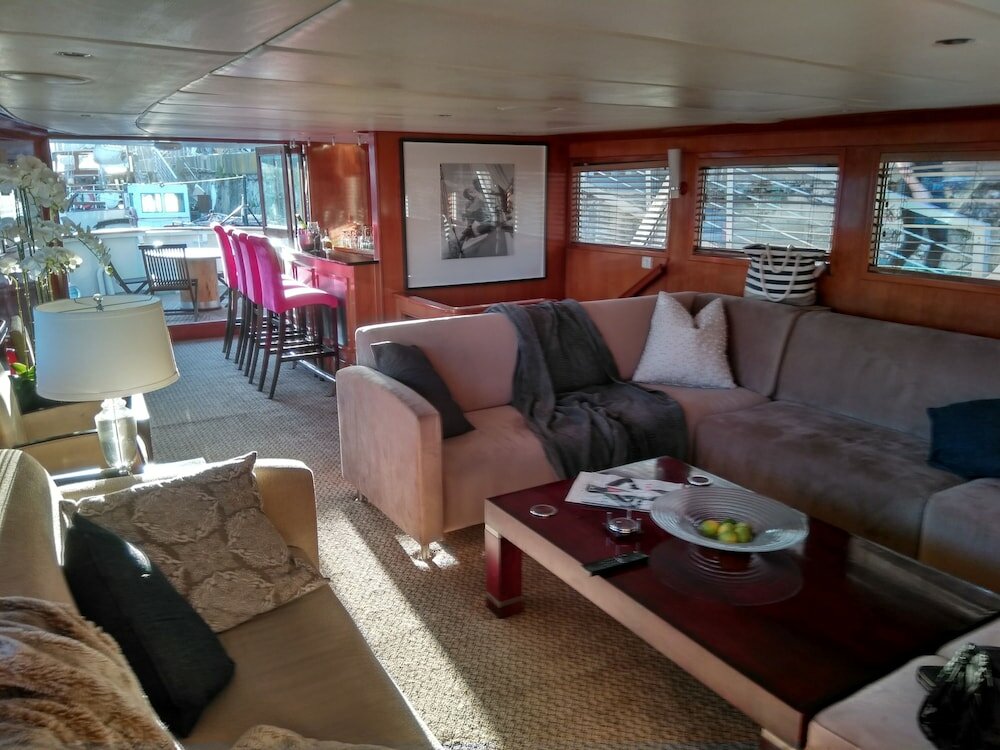 Фото Jackie O Luxury Yacht