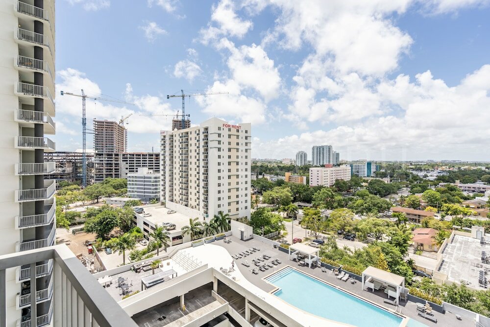 Фото Modern Boutique Residences by Nomad Guru