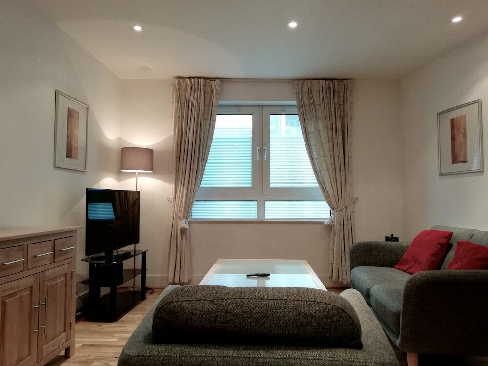 Фото Still Life Tower Hill Executive