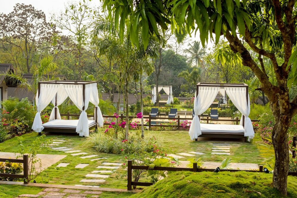 Фото Stone Wood Resort