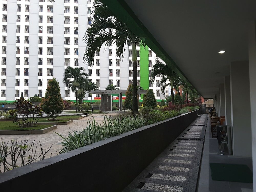 Фото Green Lake View Luxury Apartment by Indah