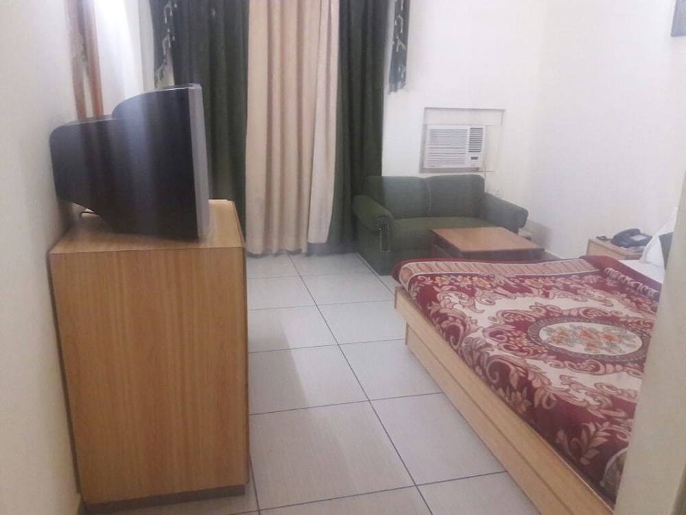 Фото Aj International