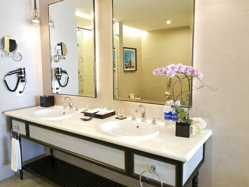 Гостиница Vinpearl Resort & Golf Nam Hoi An в Провинции Куангнам