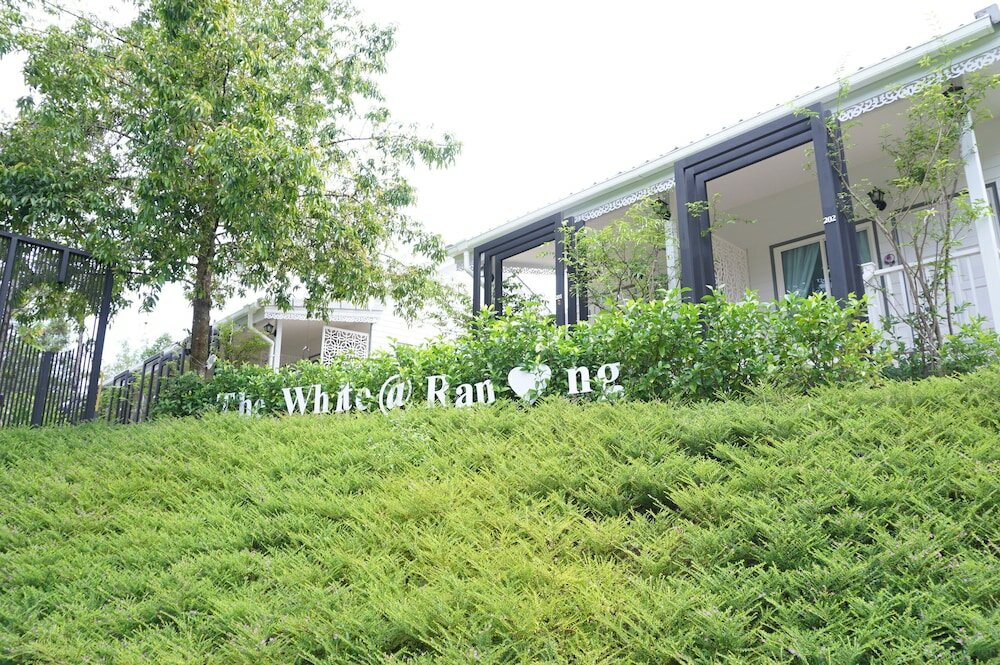 Фото The White Village Ranong Resort
