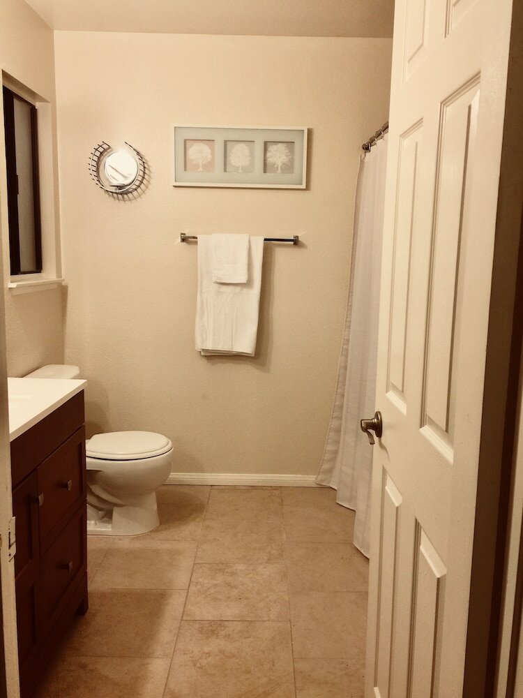 Фото Private Room with Bathroom