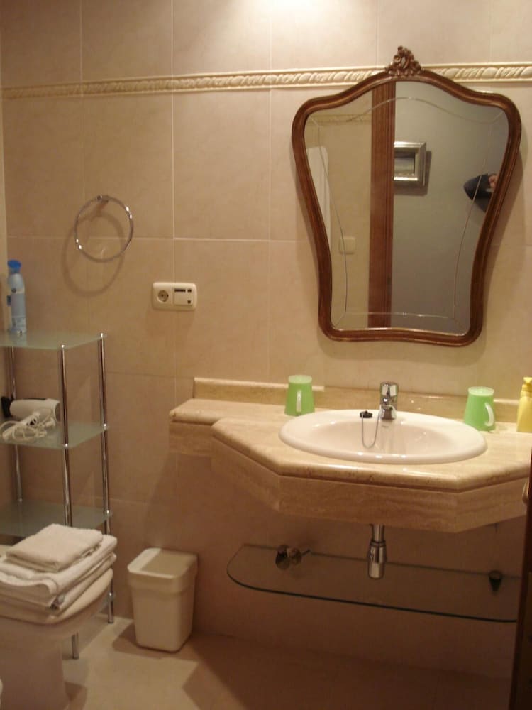 Фото Pensión Zarauz Playa