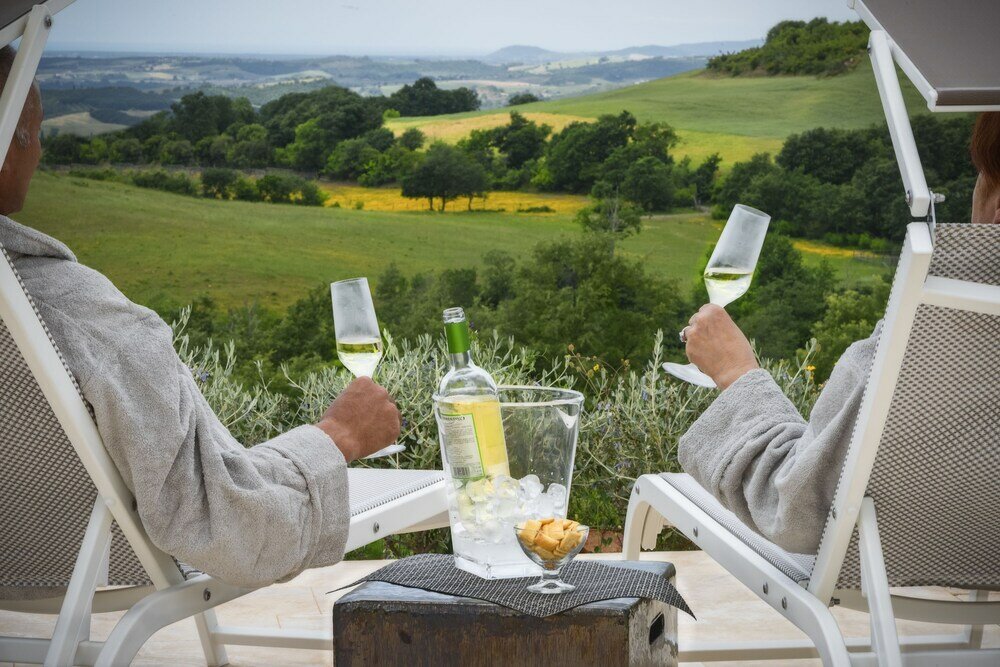 Фото Agriturismo Poggio Mirabile