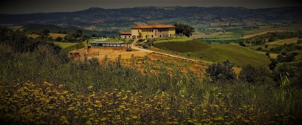 Фото Agriturismo Poggio Mirabile