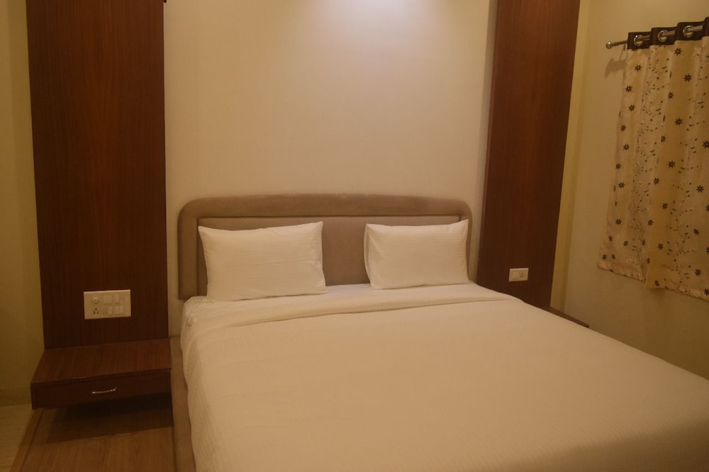 Фото Hotel Avalon Inn