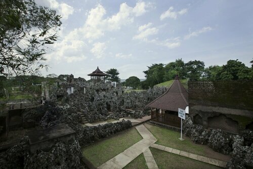 Гостиница Verse Hotel Cirebon