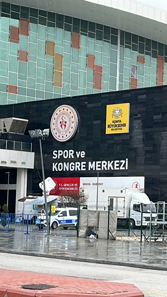Çok amaçlı spor tesisleri Konya Karatay Spor Ve Kongre Merkezi, Konya, foto