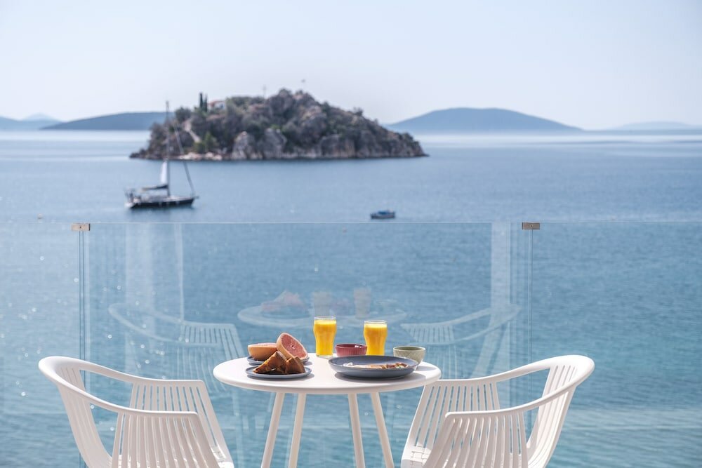 Фото Nelly’s Hotel & Apartments