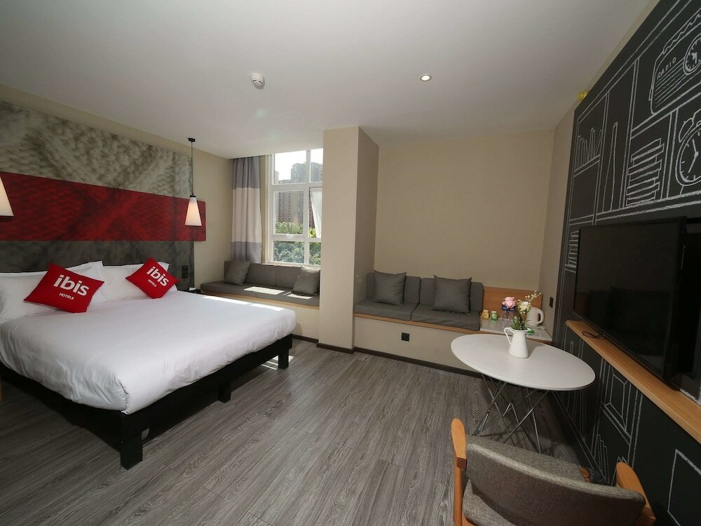 Фото Ibis Styles Chengdu American Center Hotel