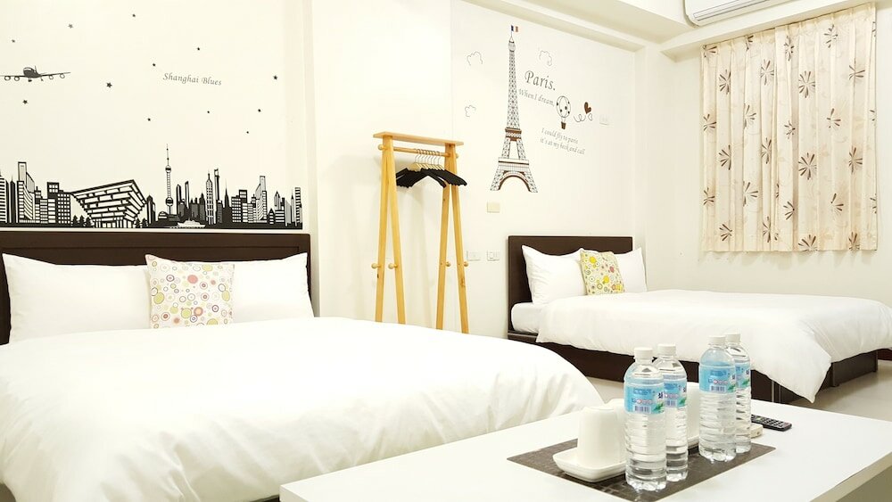 Фото отеля 1