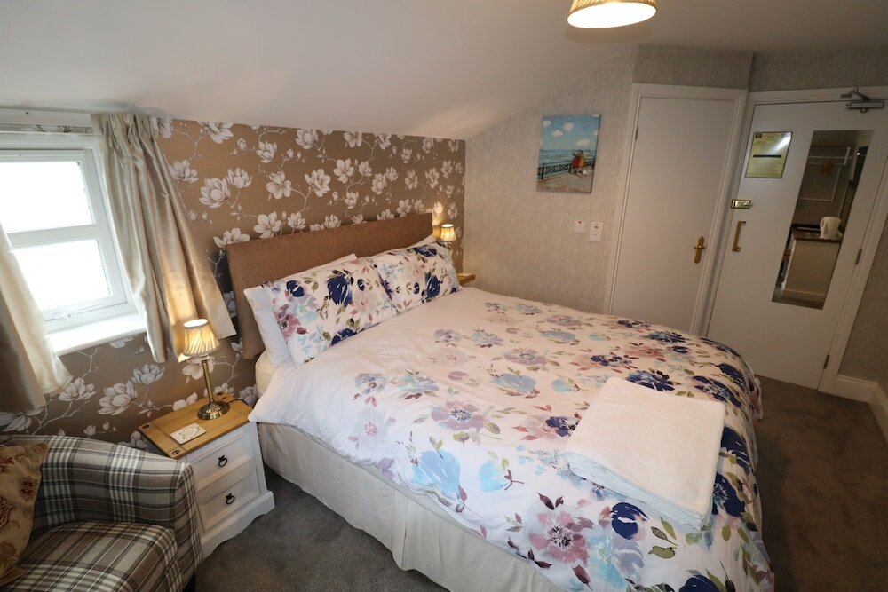 Фото Raincliffe Hotel