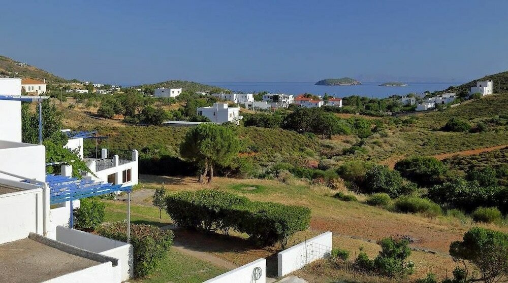 Фото Spanos Apartments