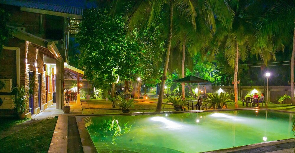 Фото Pavana Hotel