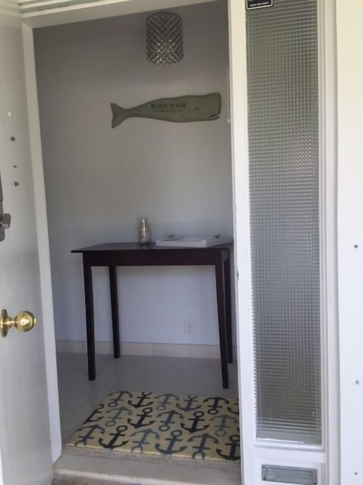 Фото Salty Bungalows Rosie