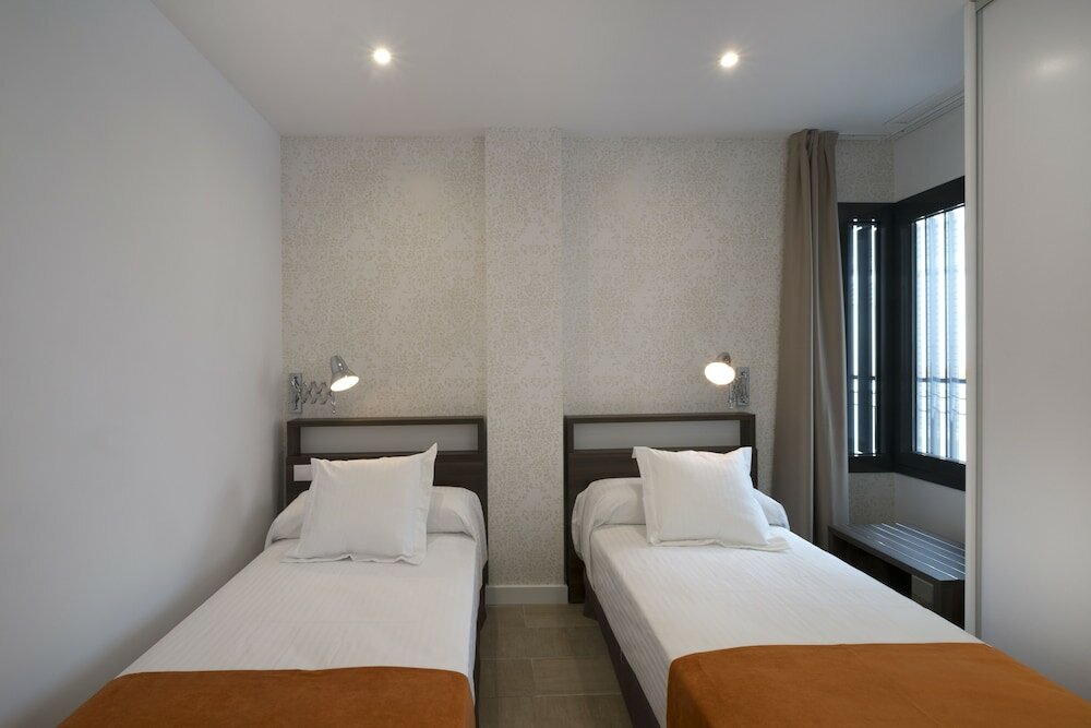 Фото Apartamentos Maier