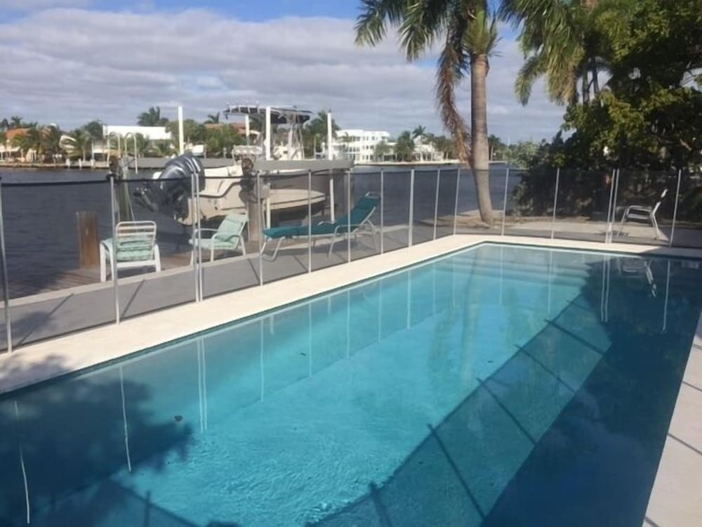 Фото Salty Bungalows Rosie